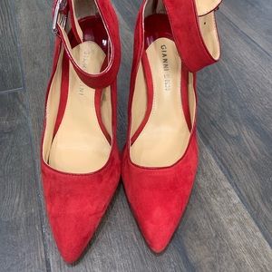 Gianni Bini red suede heels